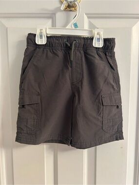 NWT-Boys First Wave Gray Cargo Shorts